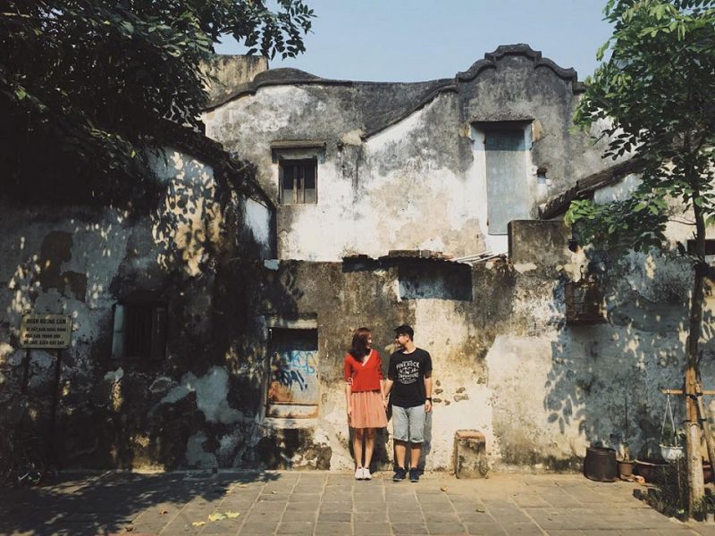 bức tường hoàng văn thụ