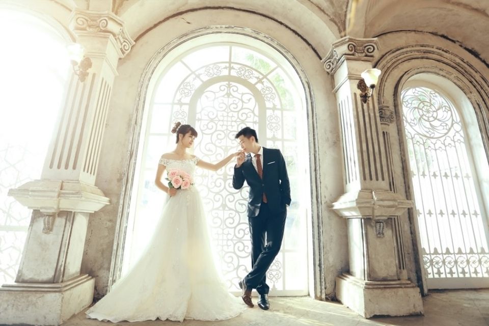 Chụp ảnh cưới phim trường