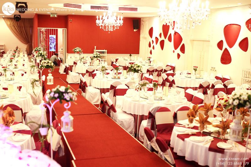 theme cưới màu đỏ