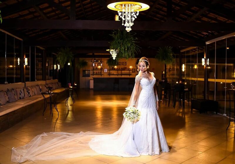 Lựa chọn trang phục đám cưới cho cô dâu