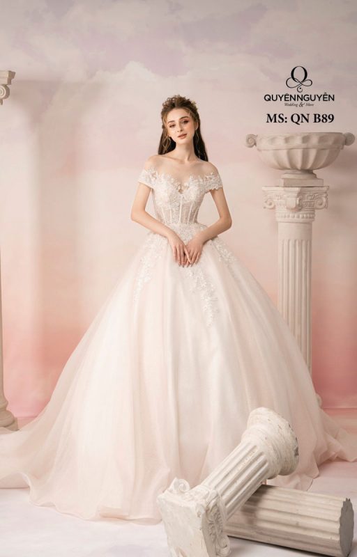 váy cưới quyên nguyễn