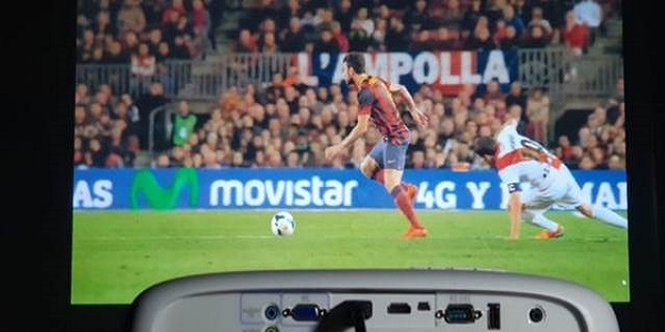 Top 8 Máy Chiếu Bóng Đá Full HD 4K Tốt Nhất Năm 2021
